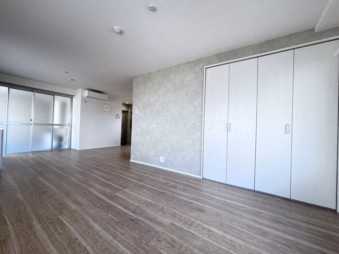 物件内観写真4　(居室)