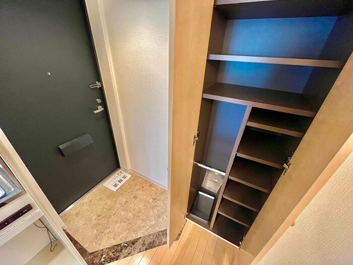 物件内観写真17　(靴箱)