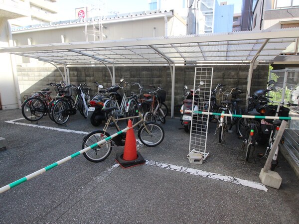 駐輪場
