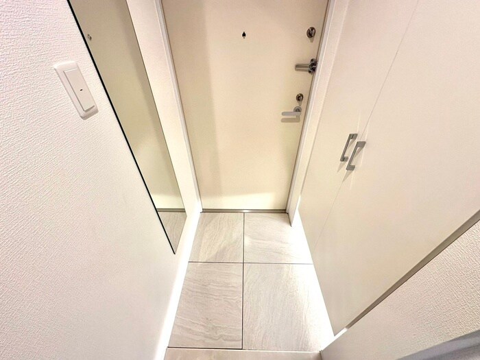 物件内観写真17　(玄関)