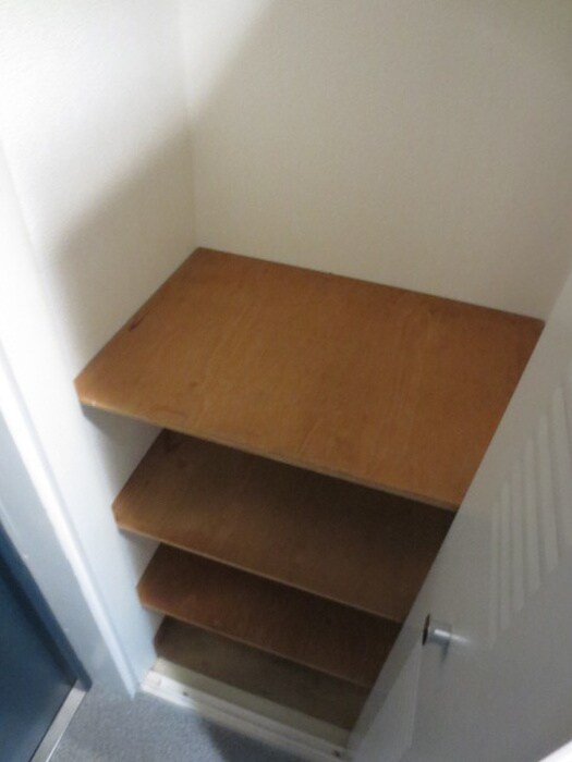 物件内観写真8　(靴箱)