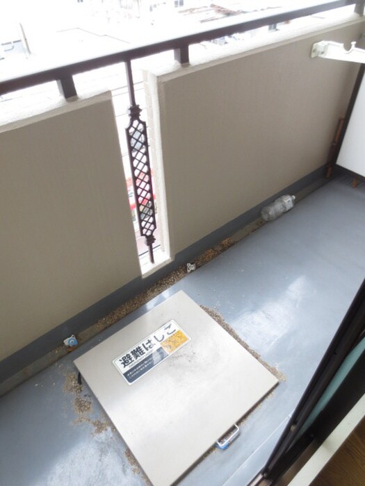 物件内観写真15　(靴箱)