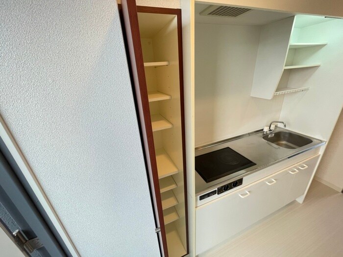 物件内観写真18　(靴箱)