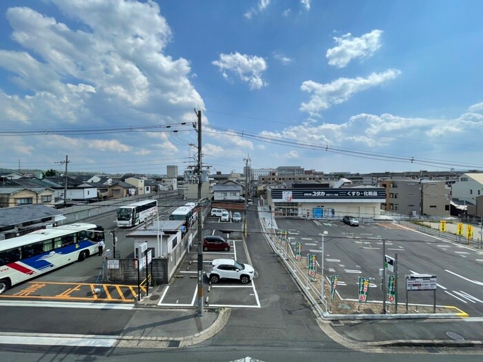 物件内観写真20　(室内からの展望)