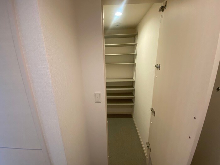 物件内観写真19　(靴箱)