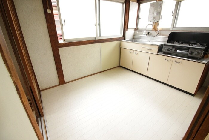 物件内観写真4　(居室)