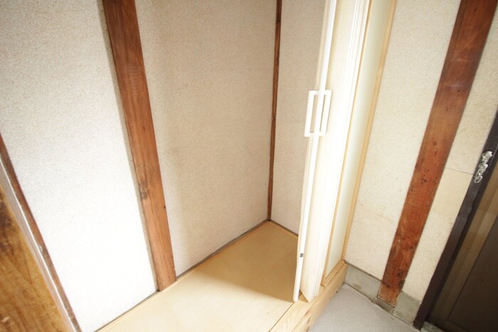 物件内観写真12　(収納)