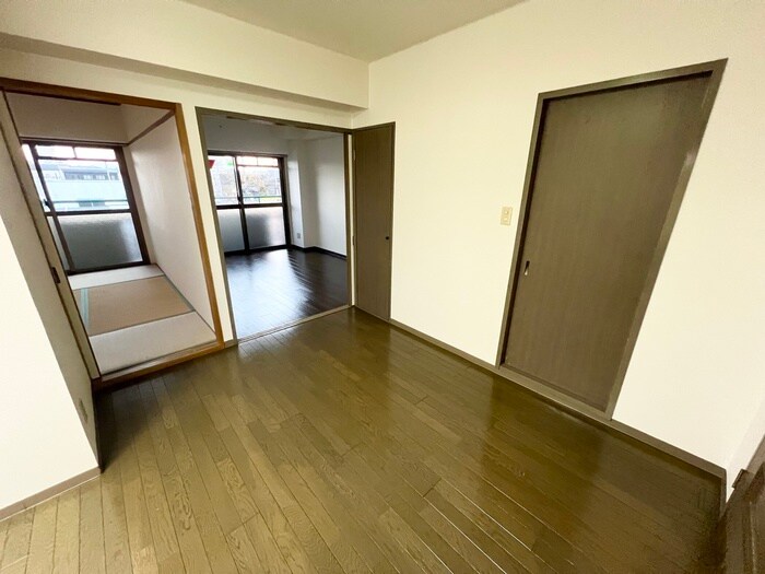 物件内観写真8　(居室)