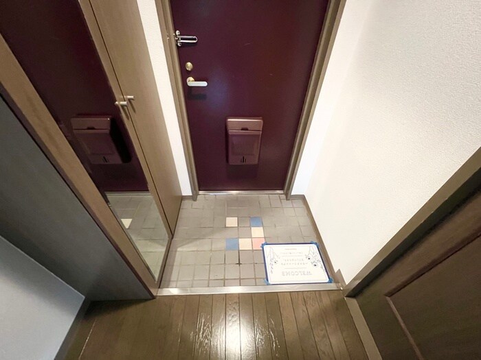 物件内観写真20　(玄関)