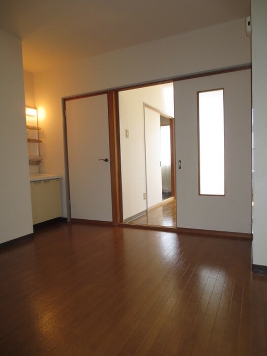 物件内観写真6　(居室)