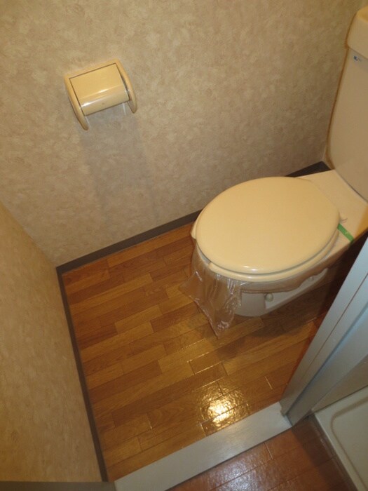 物件内観写真14　(トイレ)