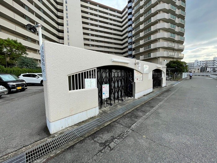 物件外観写真6　(建物設備)