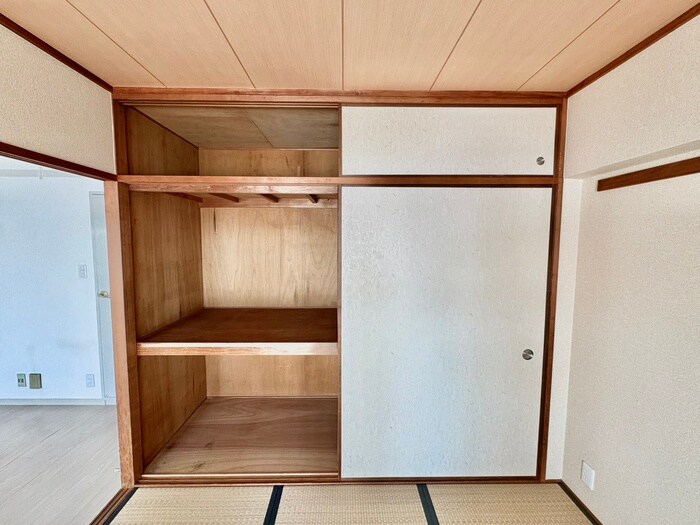 物件内観写真16　(収納)