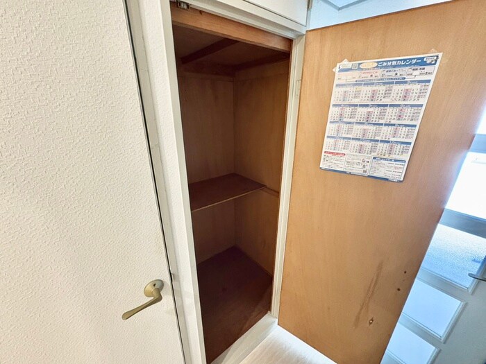 物件内観写真17　(収納)