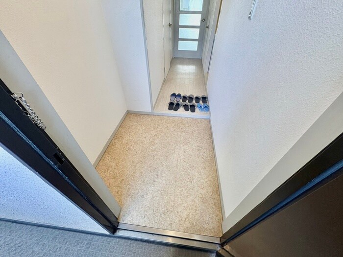 物件内観写真21　(玄関)