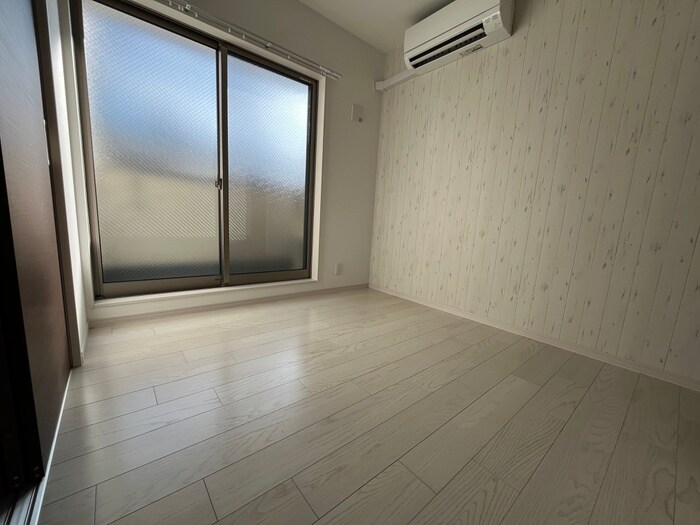 物件内観写真2　(居室)