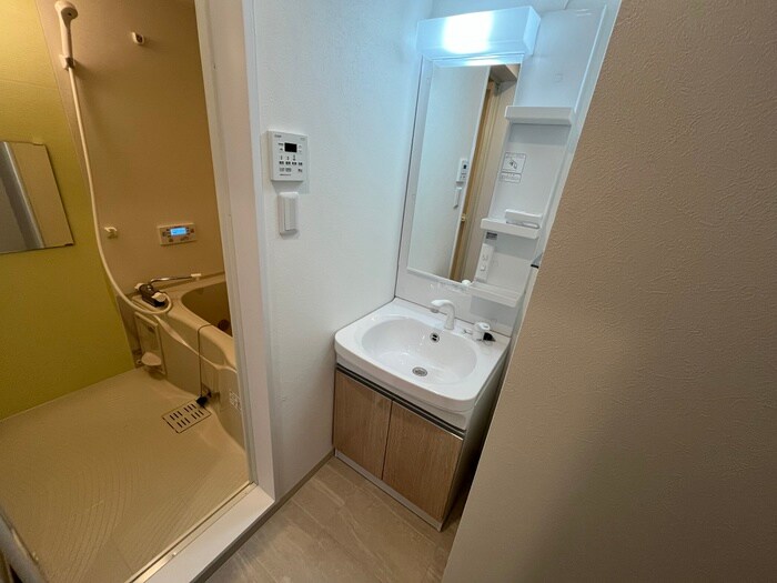 物件内観写真10　(洗面)