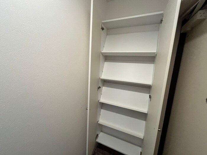 物件内観写真13　(靴箱)