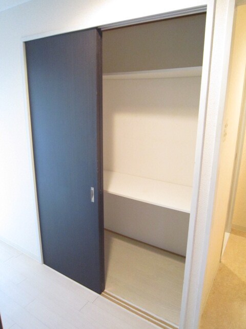 物件内観写真9　(収納)