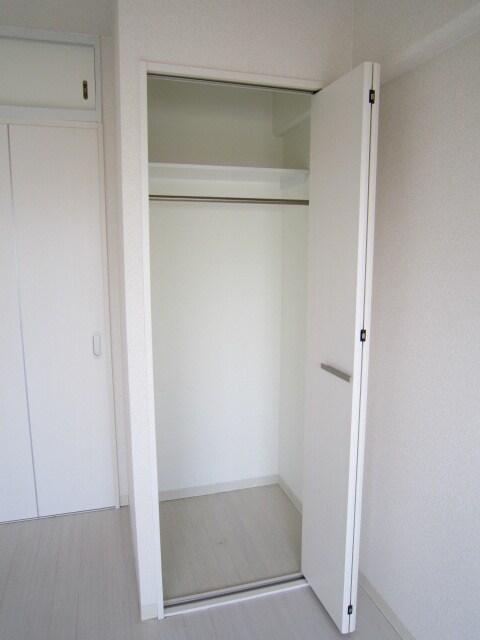 物件内観写真15　(収納)