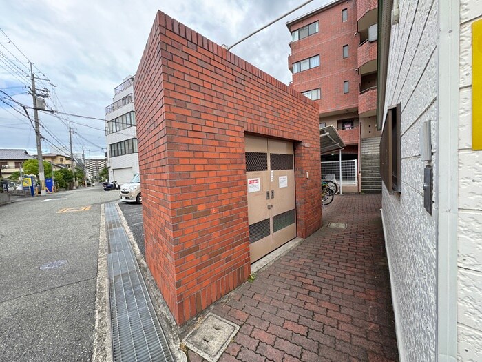 物件外観写真4　(建物設備)