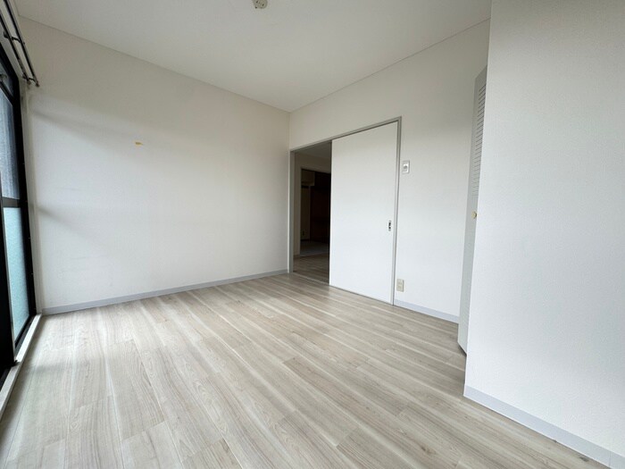 物件内観写真10　(居室)