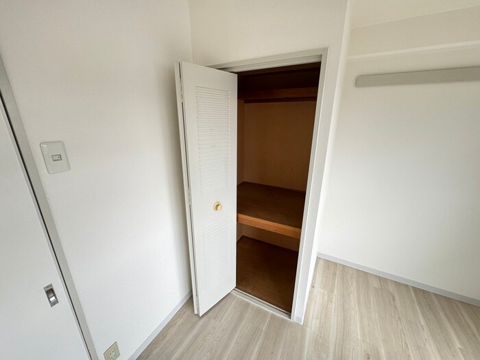 物件内観写真18　(収納)