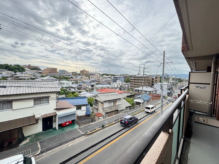 物件内観写真21　(室内からの展望)