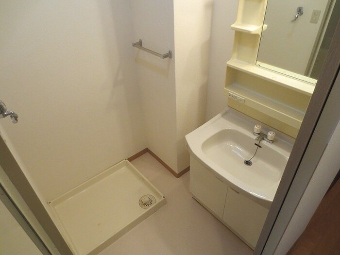 物件内観写真11　(洗面)