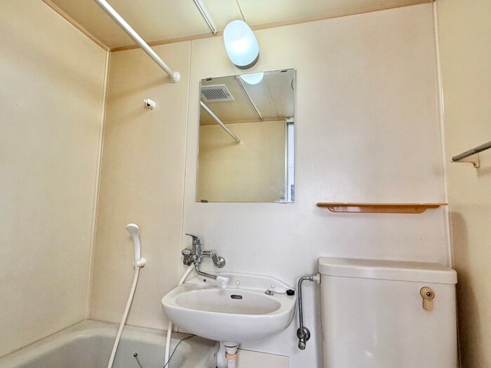 物件内観写真12　(洗面)