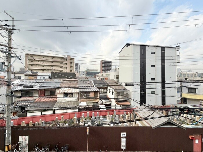 物件内観写真13　(室内からの展望)