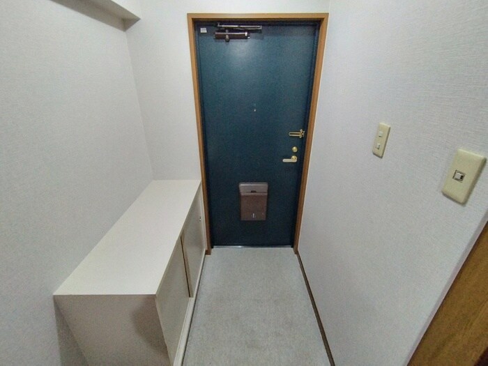 物件内観写真15　(玄関)