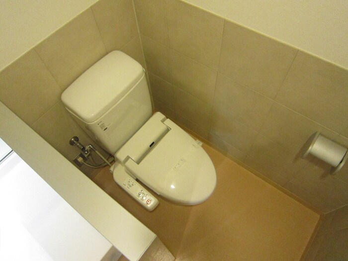 物件内観写真8　(トイレ)