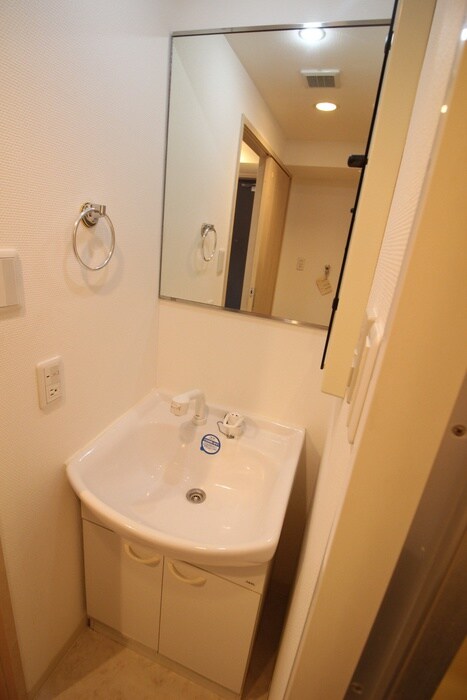 物件内観写真9　(洗面)