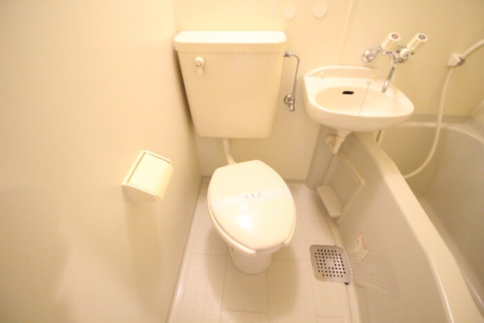 物件内観写真13　(トイレ)