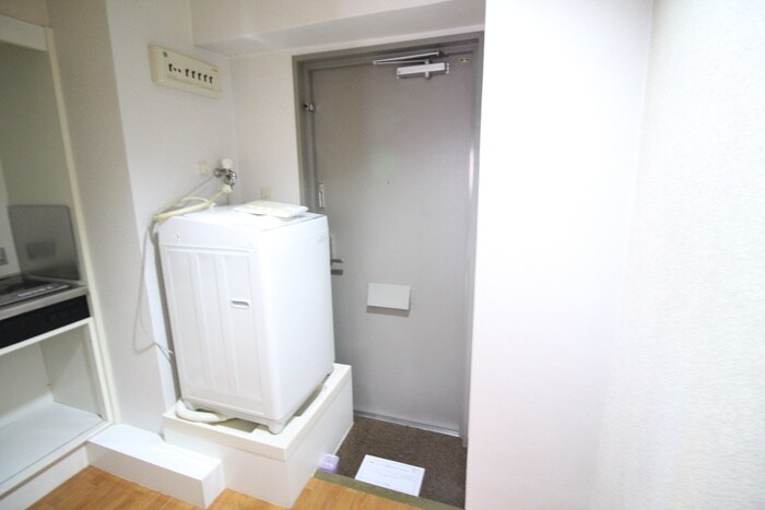 物件内観写真15　(玄関)