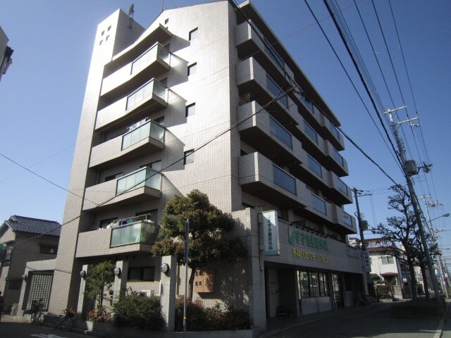 サニープラザの物件外観写真