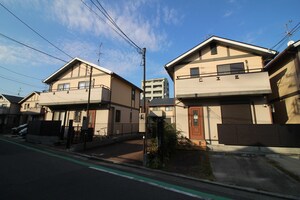 ｶﾞ-ﾃﾞﾆﾝｸﾞﾀｳﾝﾊｳｽ外観写真