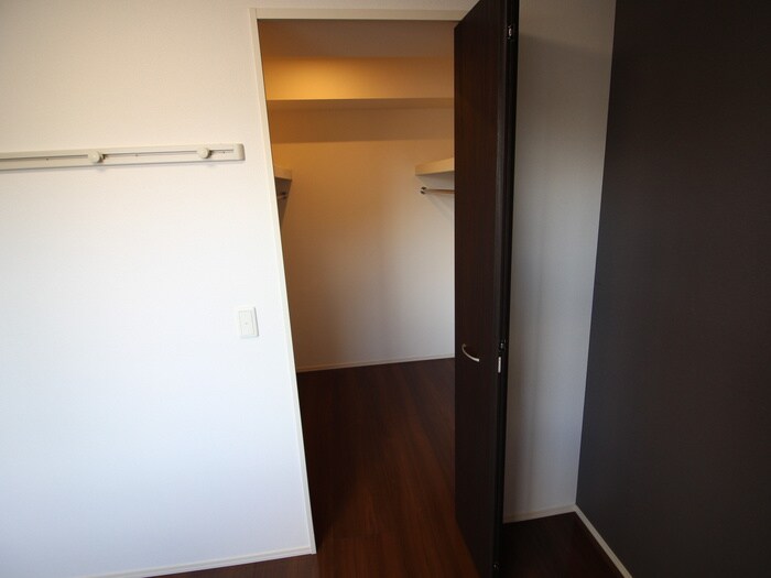 物件内観写真11　(収納)