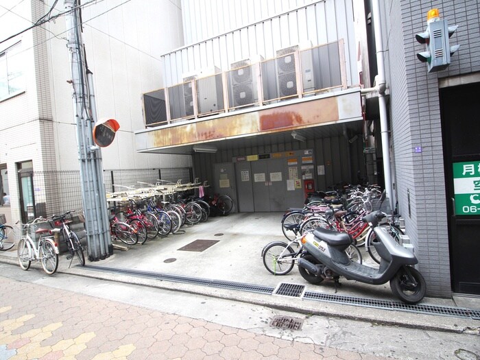 物件外観写真3　(駐輪場)