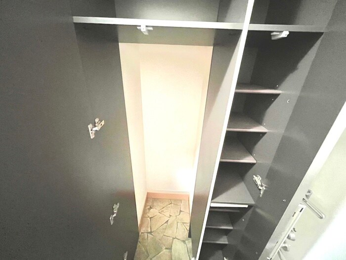 物件内観写真18　(靴箱)