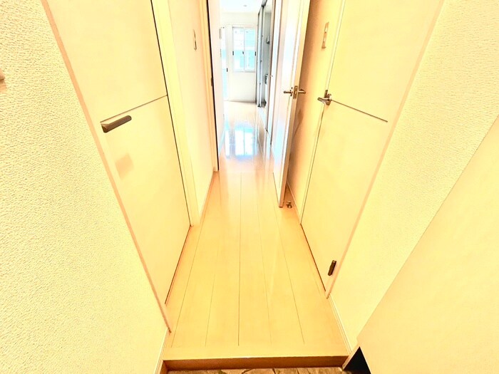 物件内観写真19　(廊下)