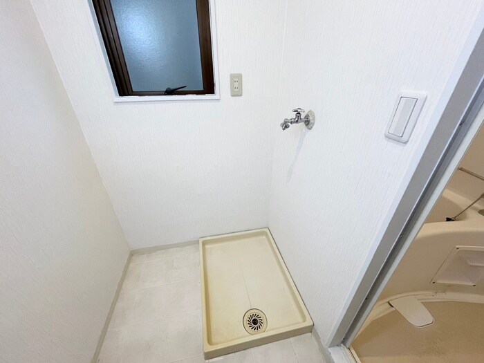 物件内観写真19　(洗濯機置場)