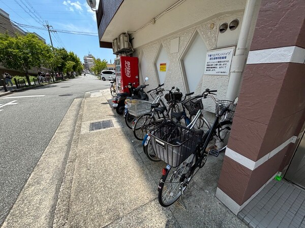 駐輪場