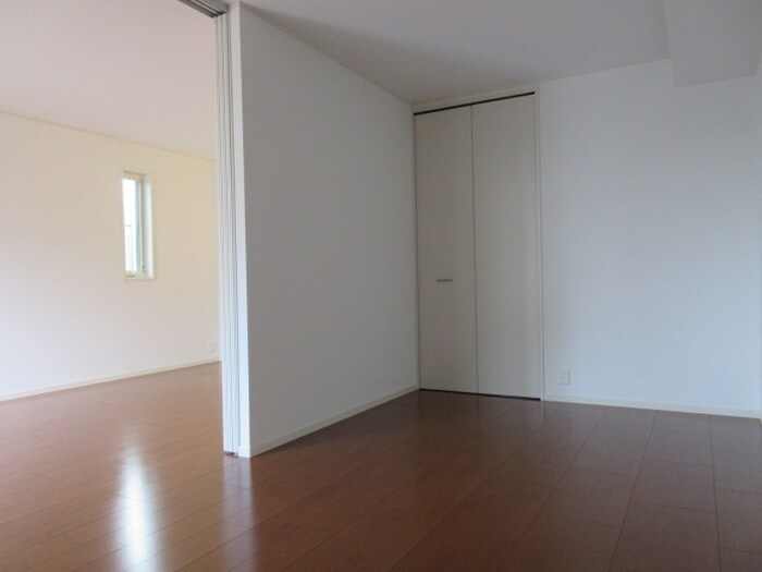 物件内観写真6　(居室)