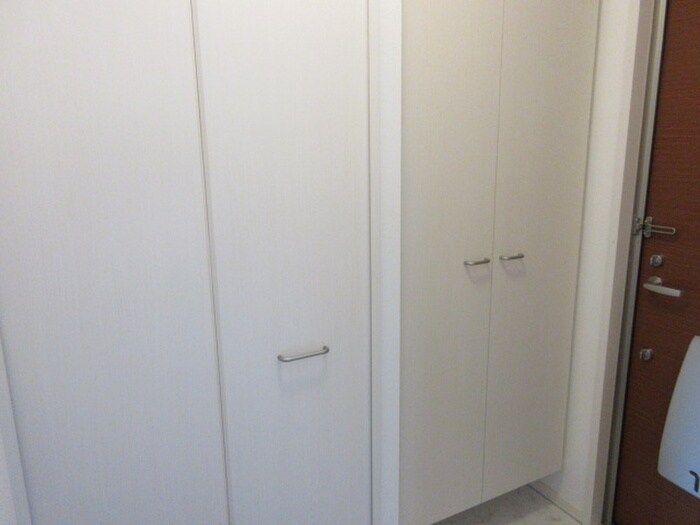 物件内観写真18　(靴箱)