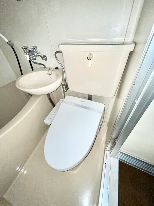 物件内観写真12　(トイレ)