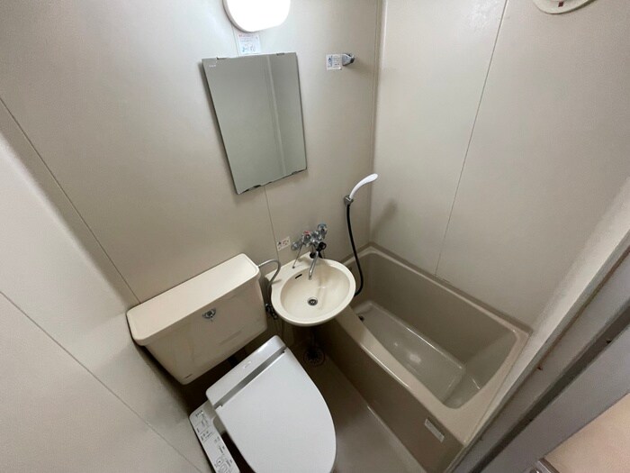 物件内観写真12　(バス／シャワールーム等)