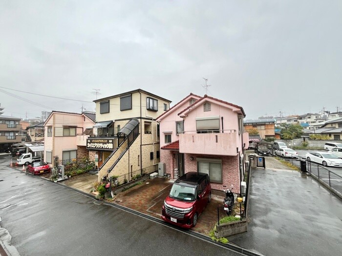 物件内観写真16　(室内からの展望)