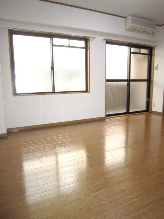 物件内観写真5　(居室)